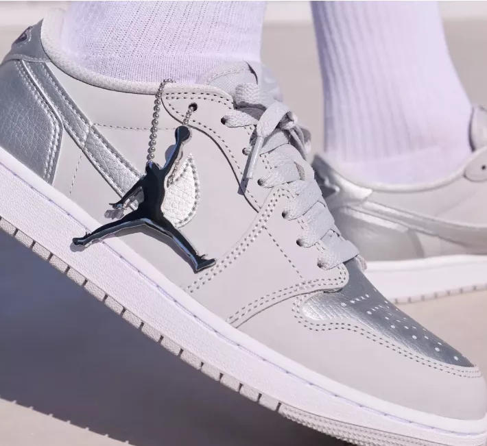 Brand recognition examples: Nike